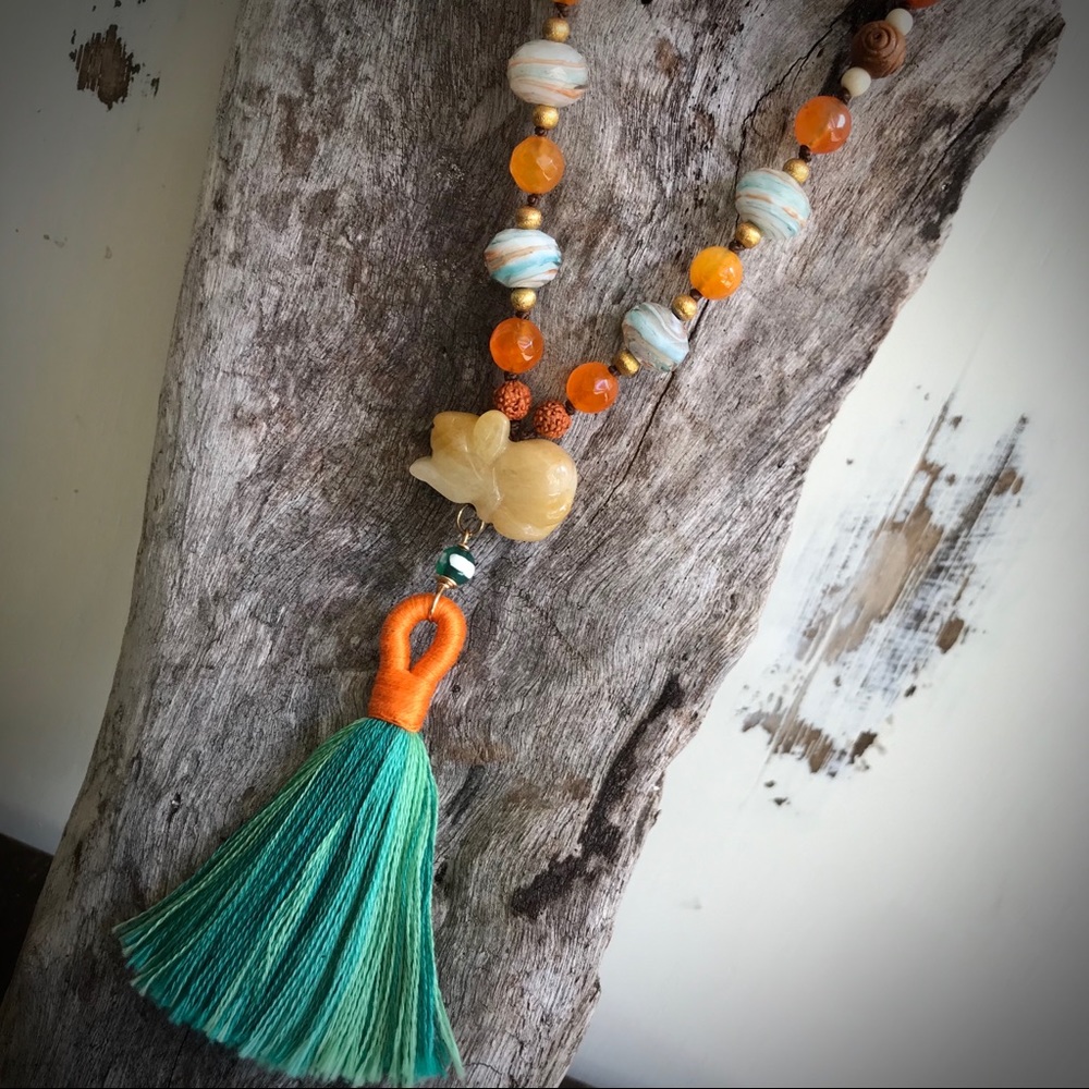 HAWAIIAN BETTY hand-knotted, mala-style necklace